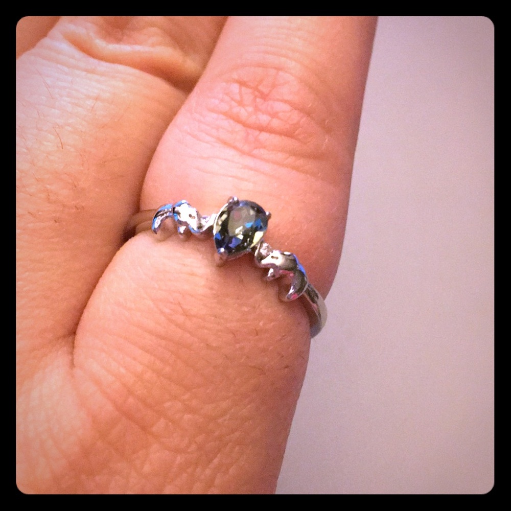 Elephant Ring w/ Blue-Green Stone